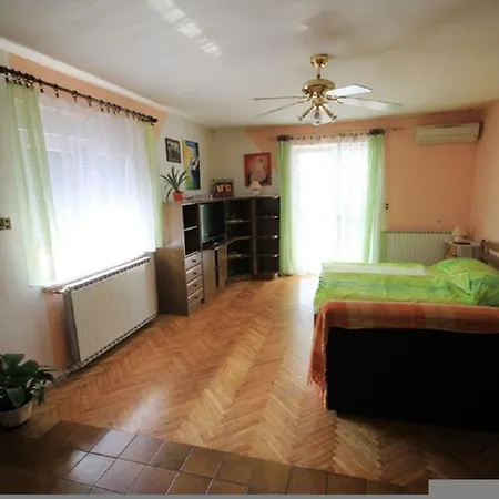 Oriella Aparmtents 3* Novigrad Istria